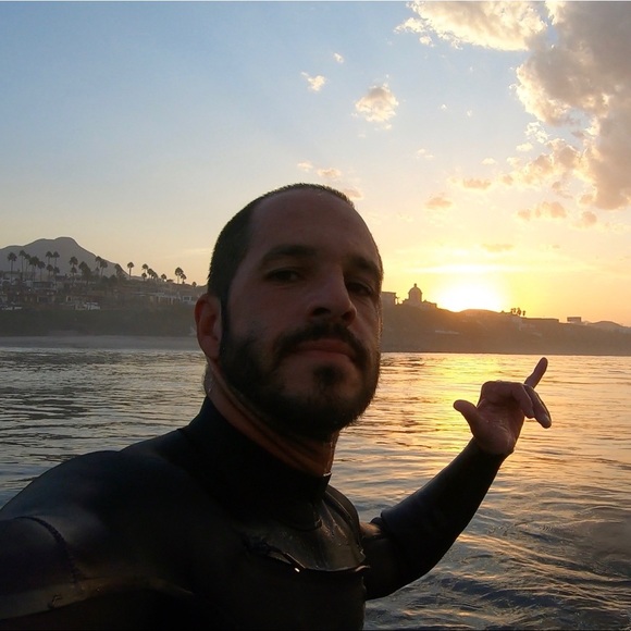 Meet your Posher, Fernando - Picture 1 of 1